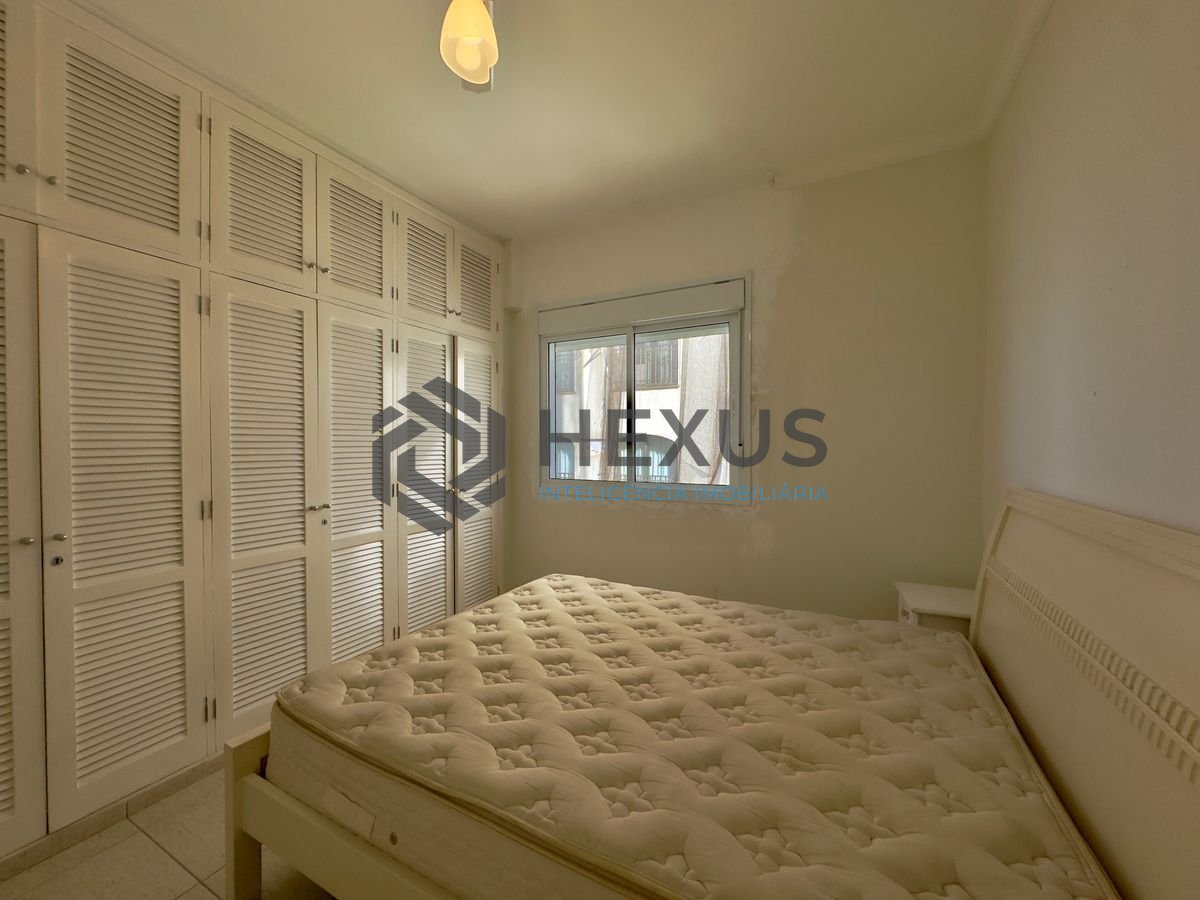 Foto 17 de Apartamento frente mar reformado com varanda vista mar no Jardim Astúrias, Guarujá