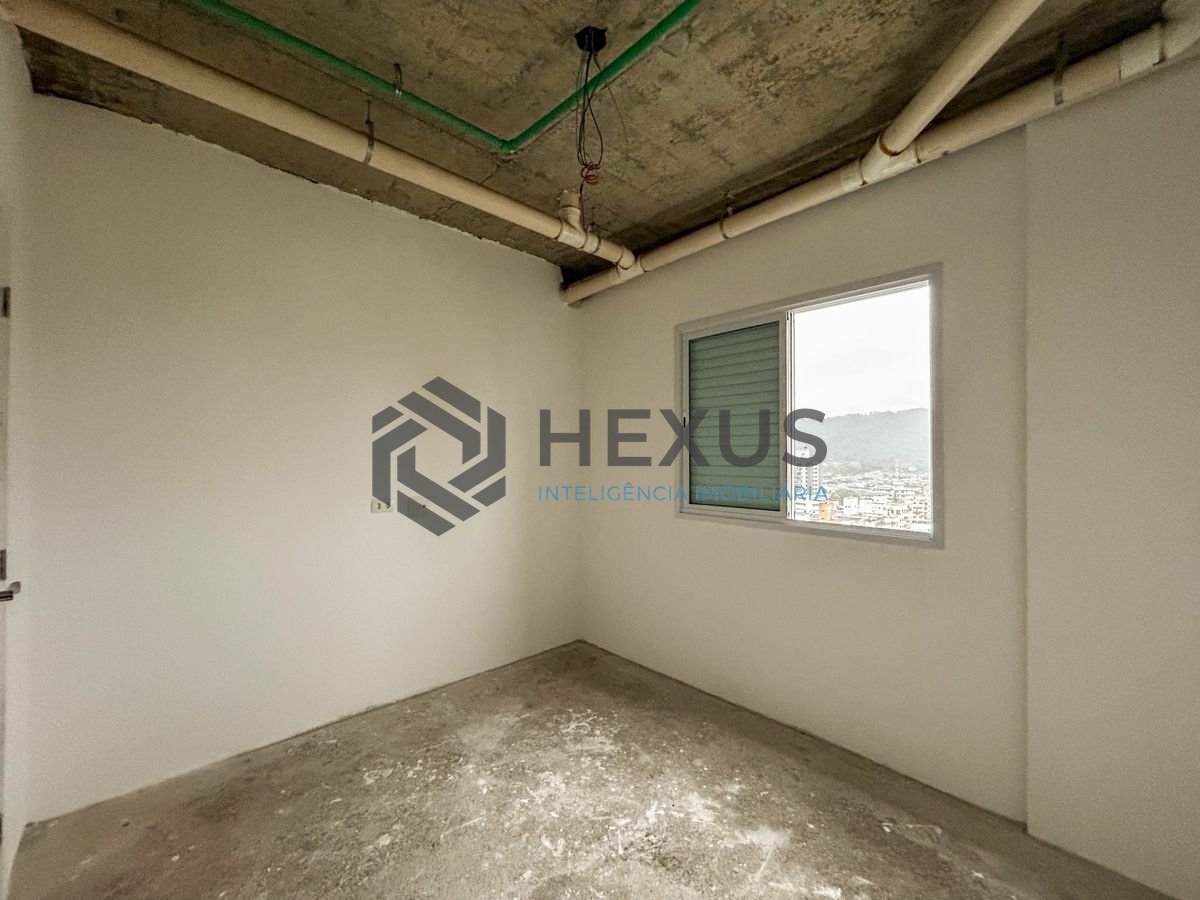 Foto 10 de Apartamento com varanda e lazer a 300m da praia na região da Brunella na Enseada, Guarujá