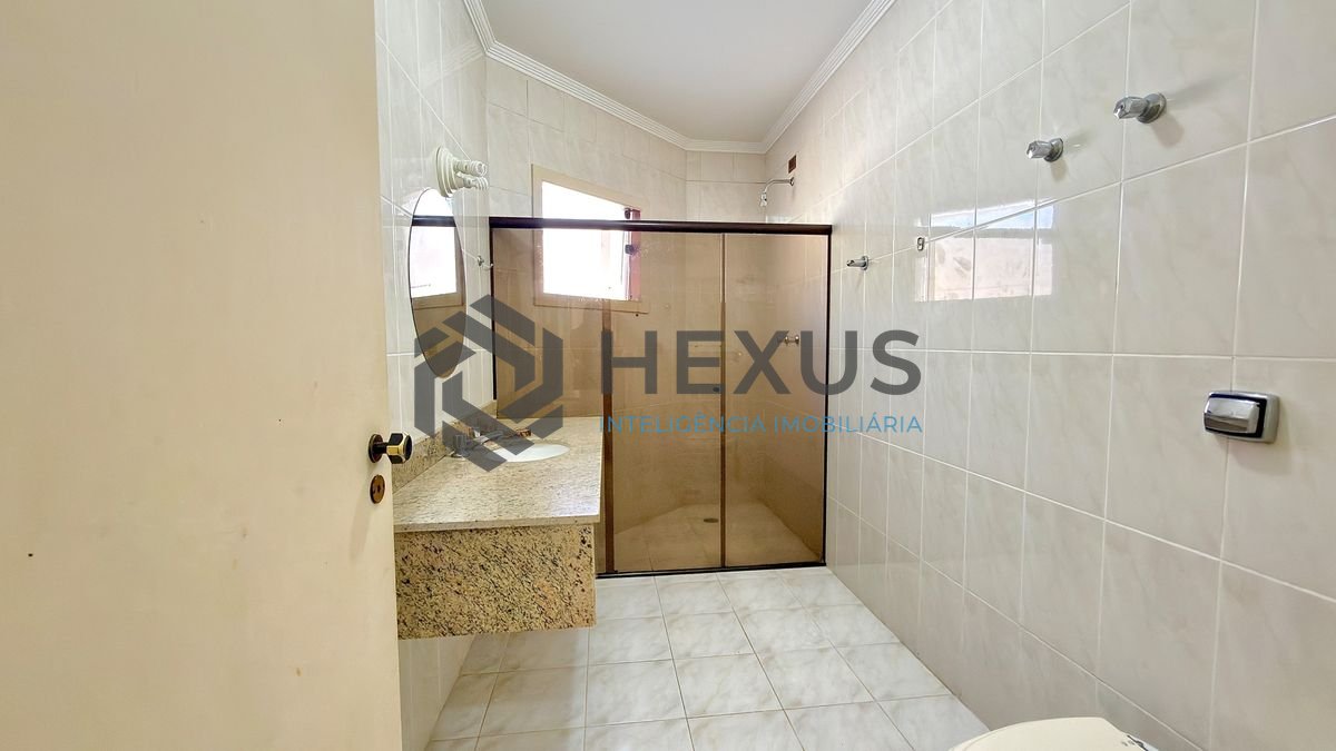Foto 33 de Casa reformada com piscina e área gourmet no Jardim Acapulco, Guarujá
