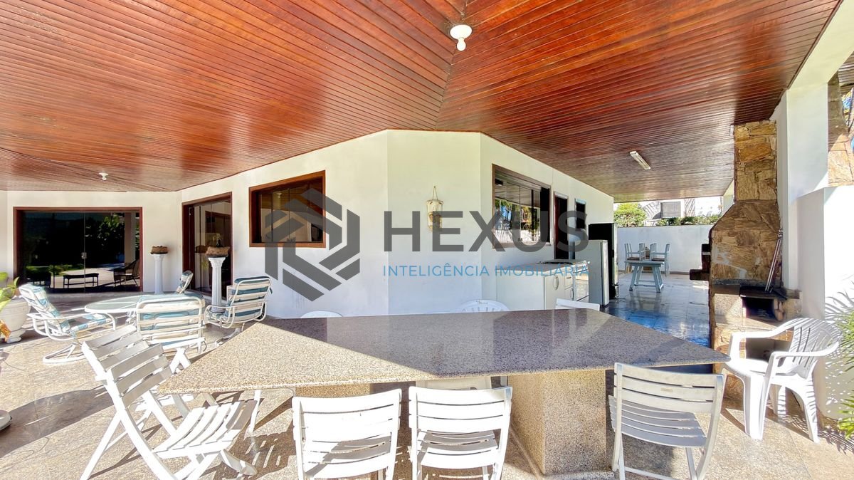 Foto 36 de Casa reformada com piscina e área gourmet no Jardim Acapulco, Guarujá