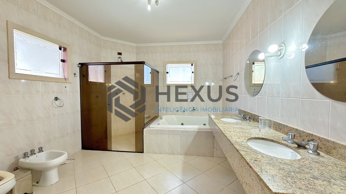 Foto 28 de Casa reformada com piscina e área gourmet no Jardim Acapulco, Guarujá