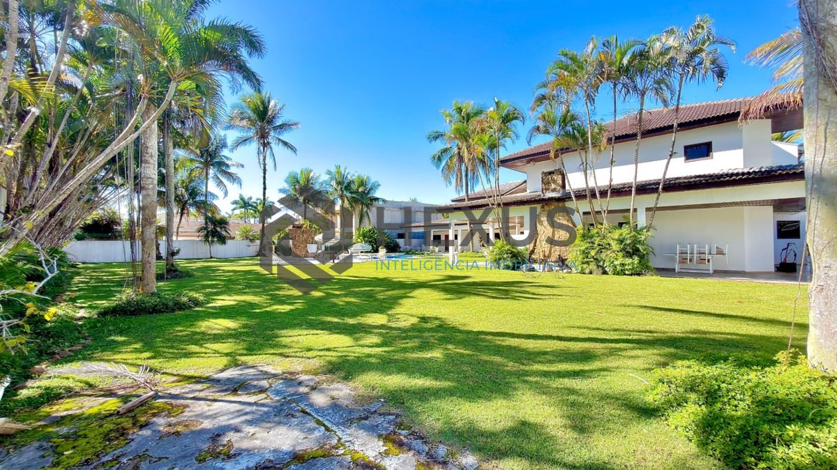 Foto 38 de Casa reformada com piscina e área gourmet no Jardim Acapulco, Guarujá