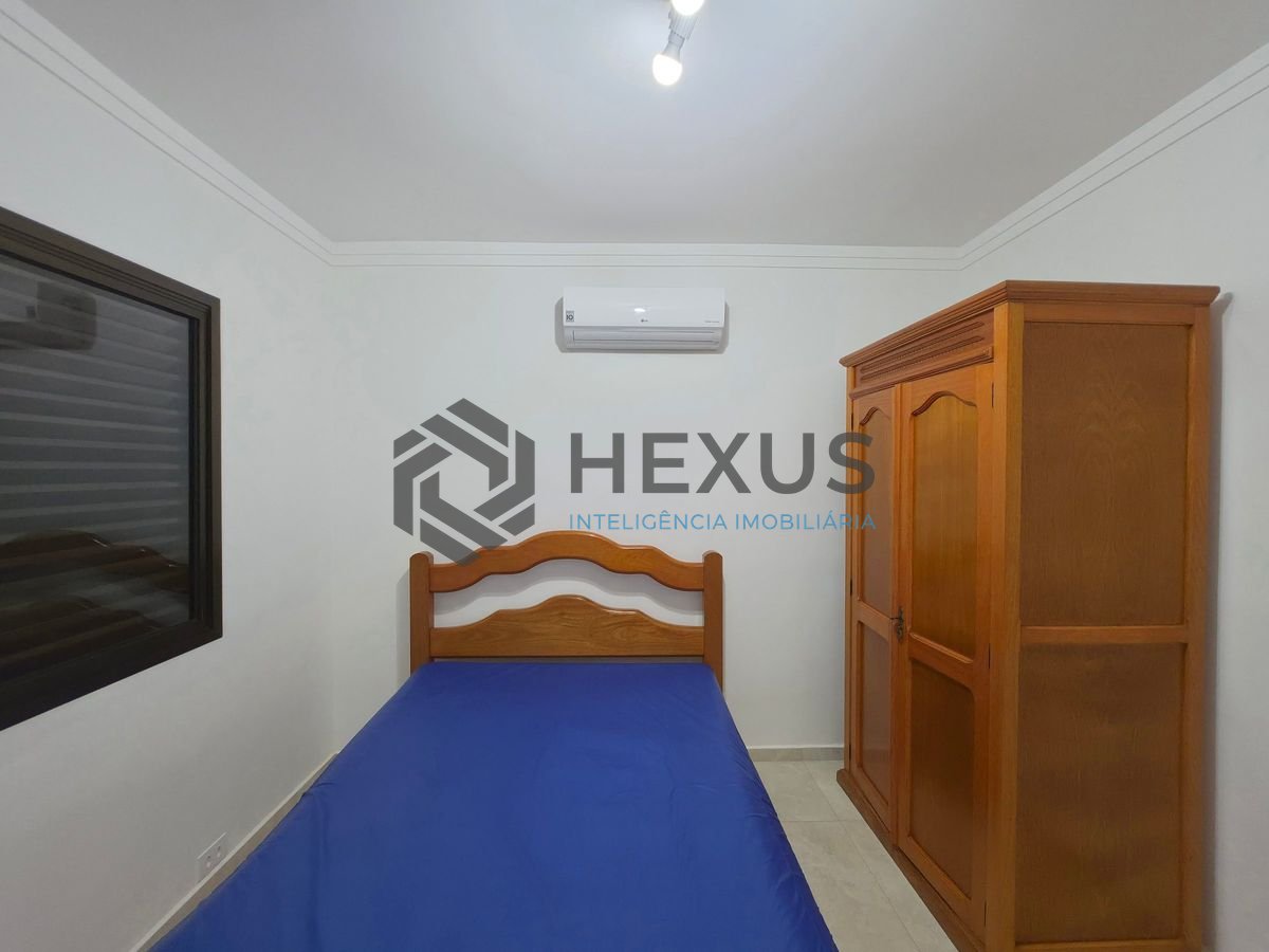 Foto 15 de Apartamento com varanda e lazer a 200m da praia nas Pitangueiras, Guarujá