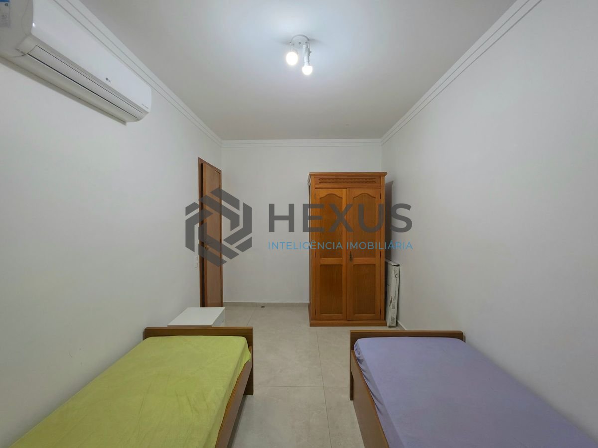 Foto 19 de Apartamento com varanda e lazer a 200m da praia nas Pitangueiras, Guarujá