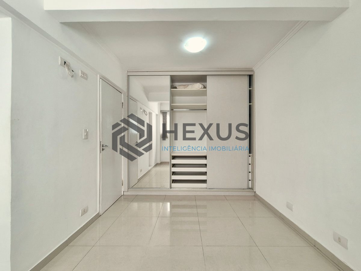 Foto 11 de Apartamento reformado com vista mar e lazer a 1 quadra da praia no Jardim Astúrias, Guarujá
