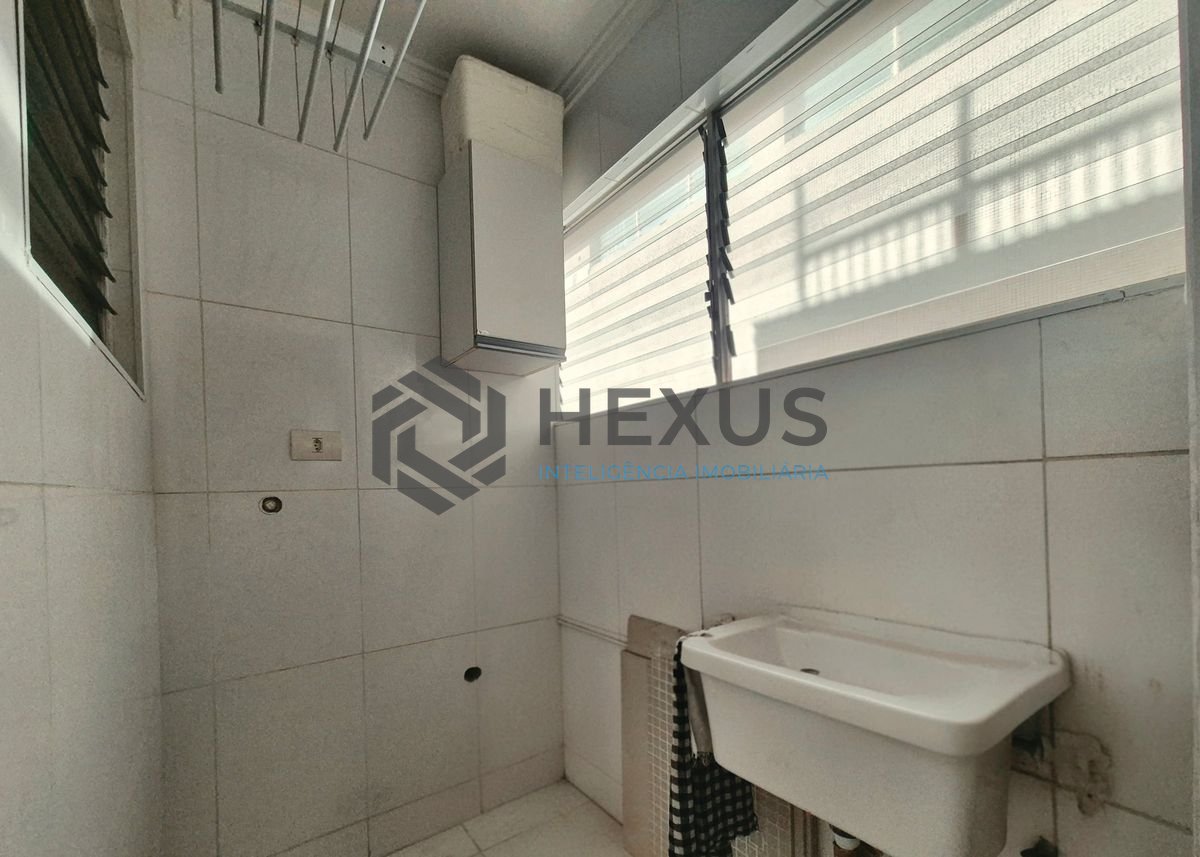 Foto 23 de Apartamento reformado com vista mar e lazer a 1 quadra da praia no Jardim Astúrias, Guarujá