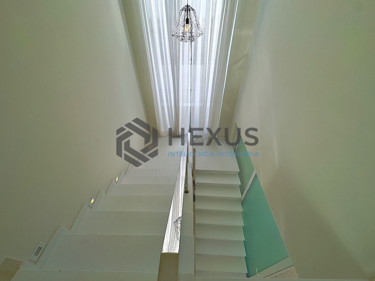 Foto 44 de Casa reformada com piscina e área gourmet no Jardim Acapulco, Guarujá