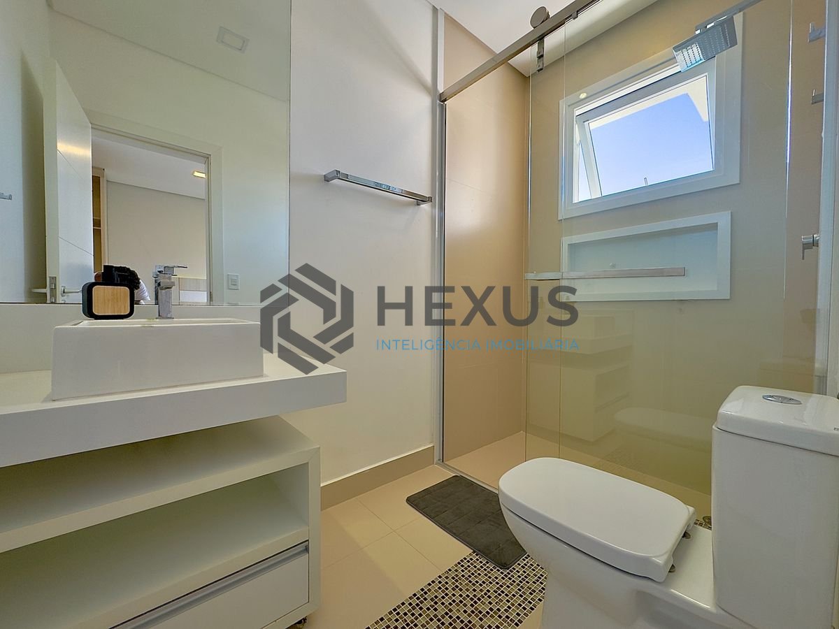 Foto 26 de Casa reformada com piscina e área gourmet no Jardim Acapulco, Guarujá