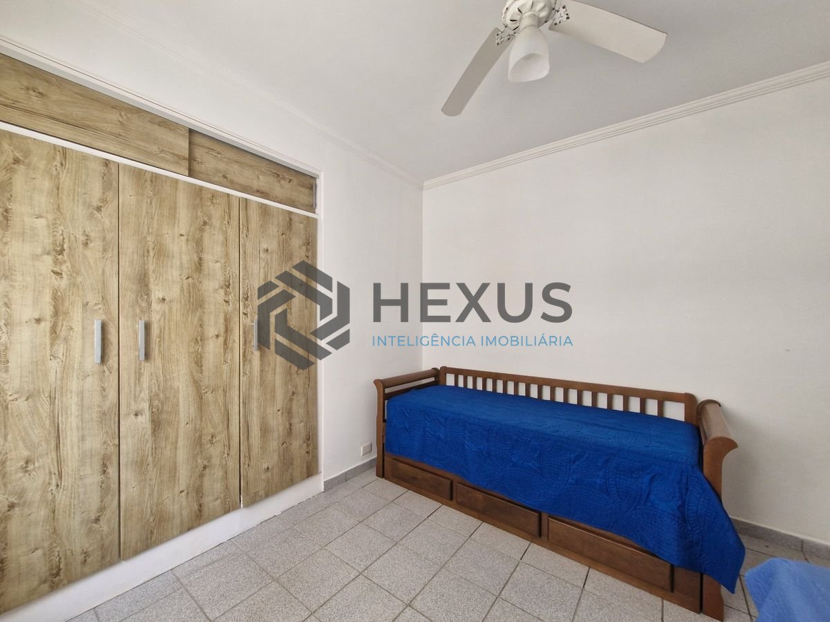 Foto 15 de Apartamento com varanda a 150m da praia na região da Barra Funda nas Pitangueiras, Guarujá