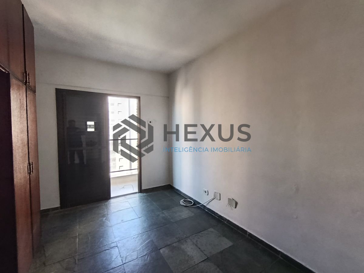 Foto 20 de Apartamento com varanda vista mar e lazer a 200m da praia no Jardim Astúrias, Guarujá