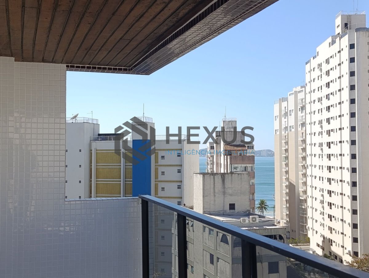 Foto 3 de Apartamento com varanda vista mar e lazer a 200m da praia no Jardim Astúrias, Guarujá