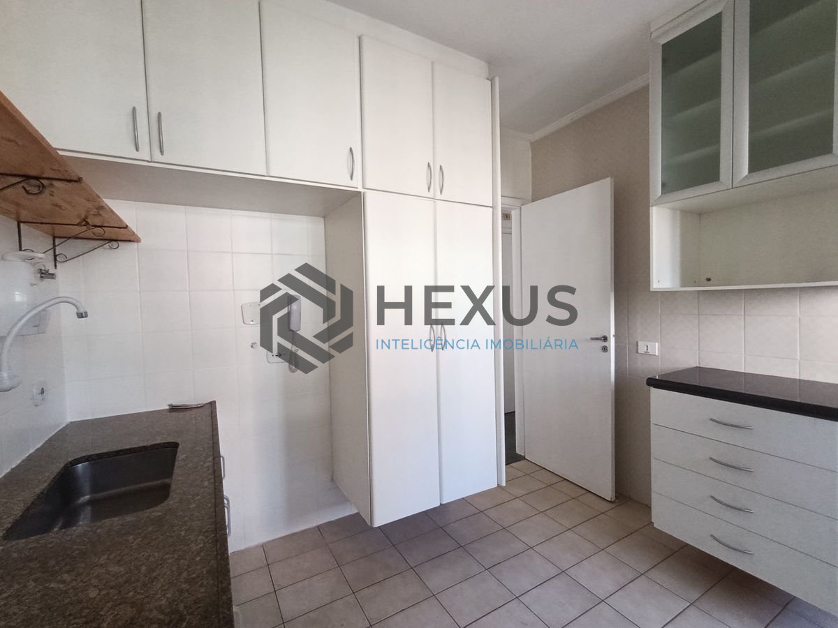 Foto 25 de Apartamento com varanda vista mar e lazer a 200m da praia no Jardim Astúrias, Guarujá