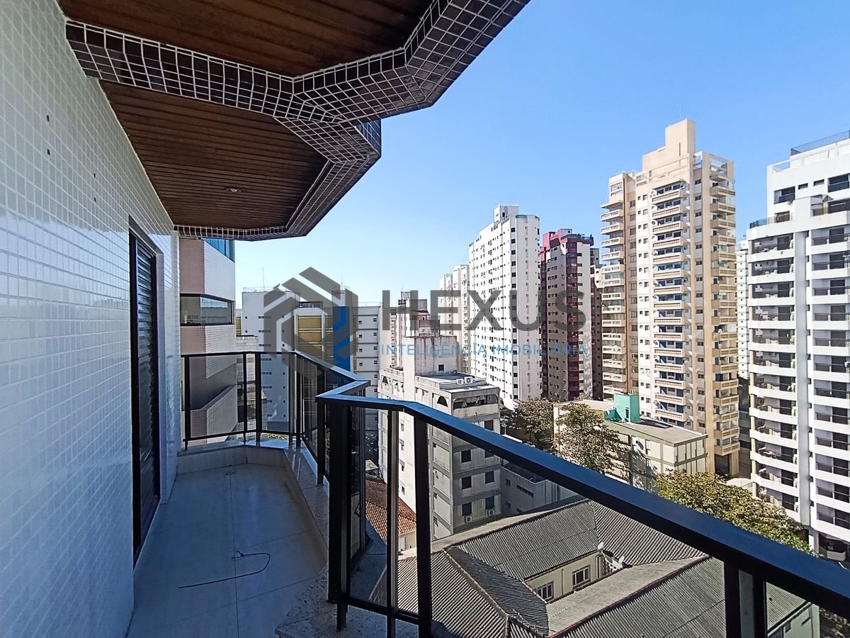 Foto 18 de Apartamento com varanda vista mar e lazer a 200m da praia no Jardim Astúrias, Guarujá