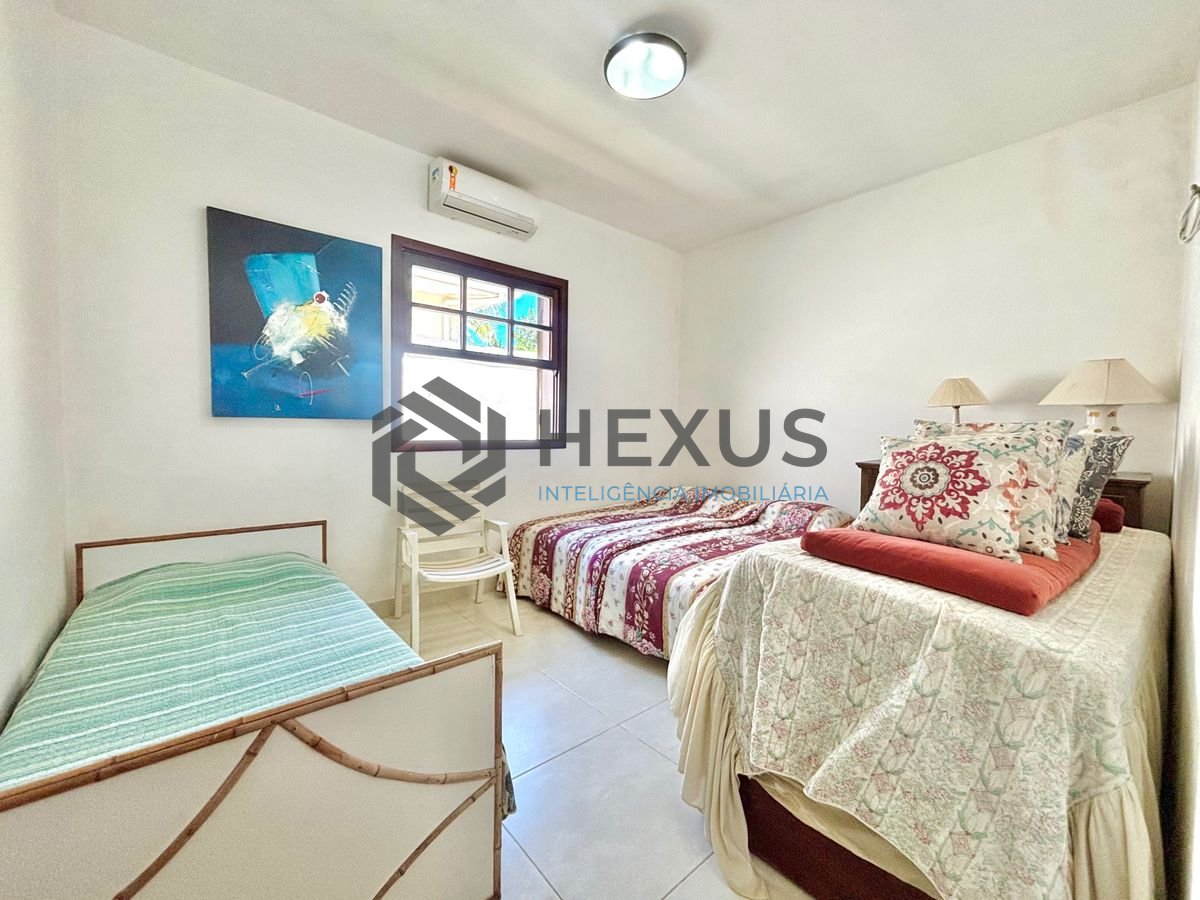 Foto 46 de Casa reformada com piscina e área gourmet no Jardim Acapulco, Guarujá