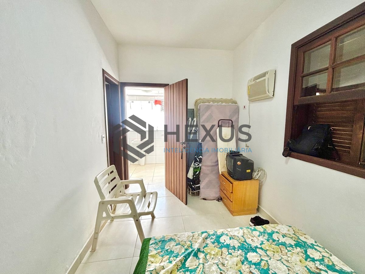 Foto 61 de Casa reformada com piscina e área gourmet no Jardim Acapulco, Guarujá