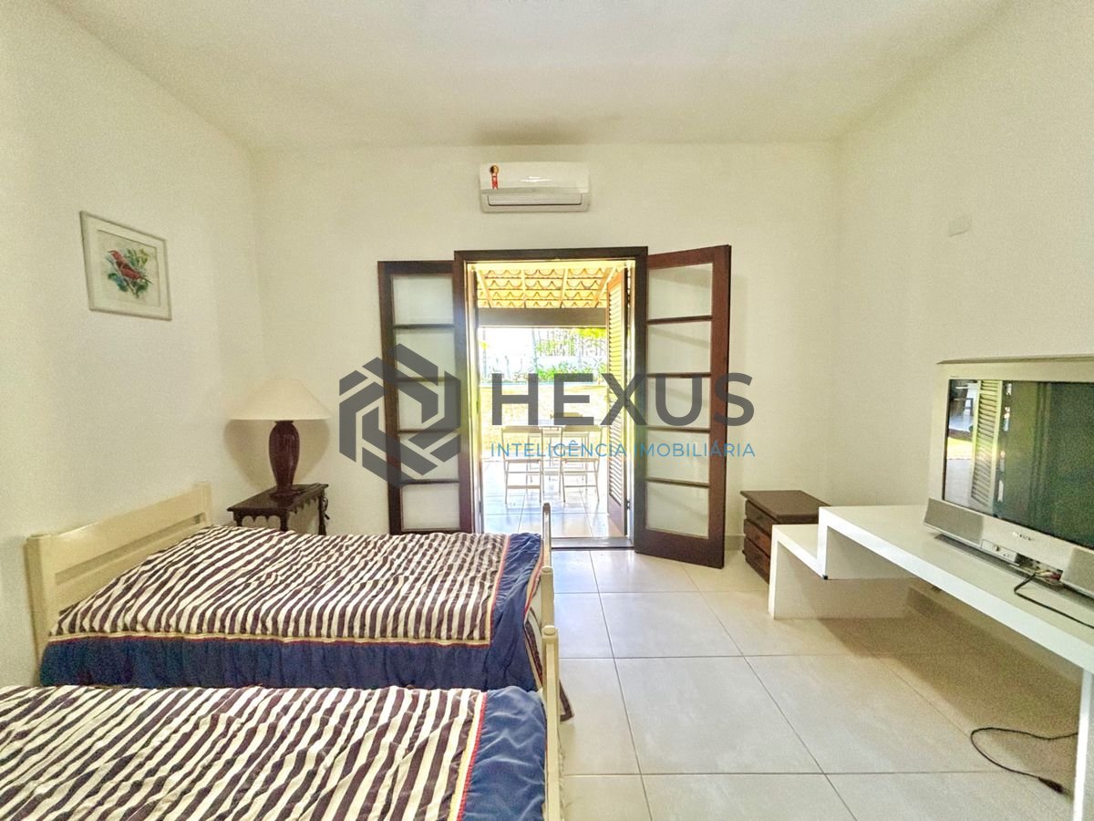 Foto 38 de Casa reformada com piscina e área gourmet no Jardim Acapulco, Guarujá