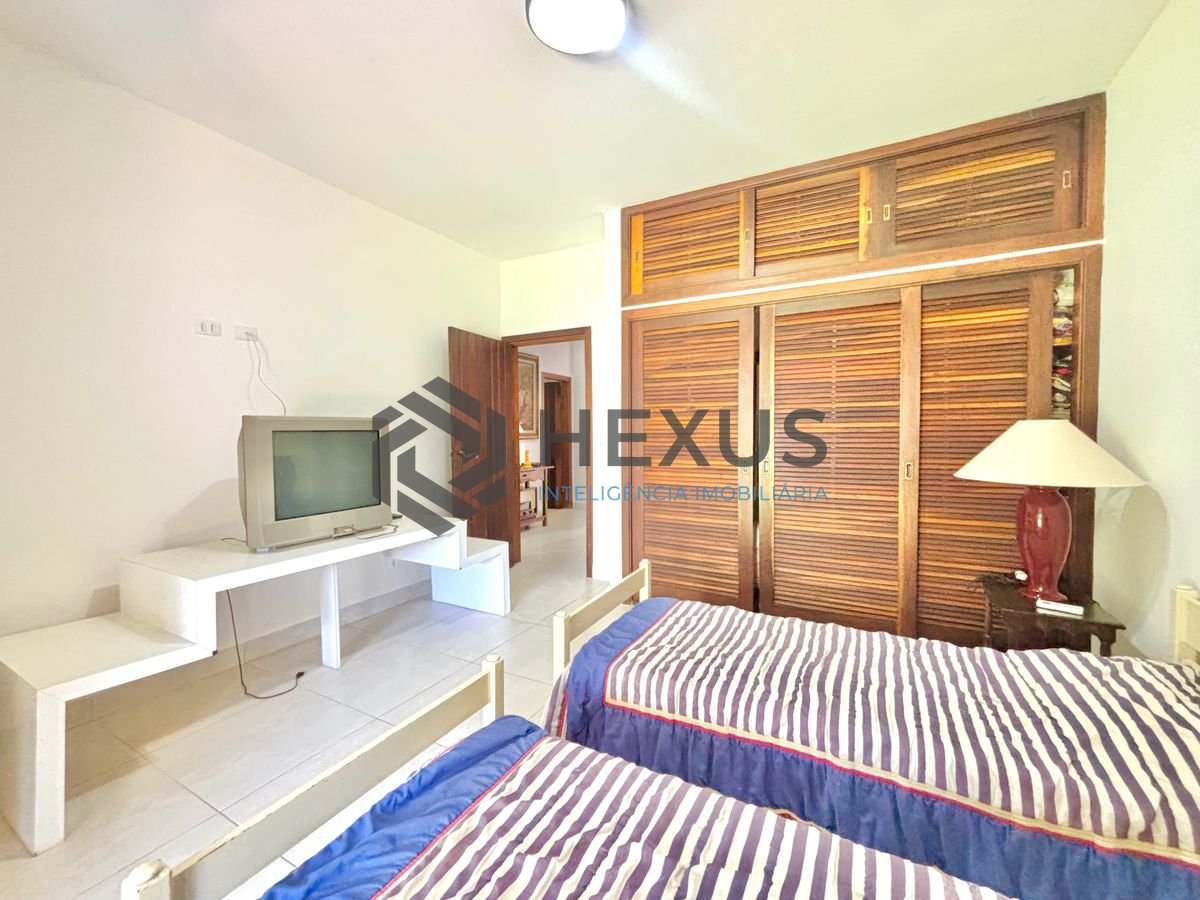 Foto 37 de Casa reformada com piscina e área gourmet no Jardim Acapulco, Guarujá