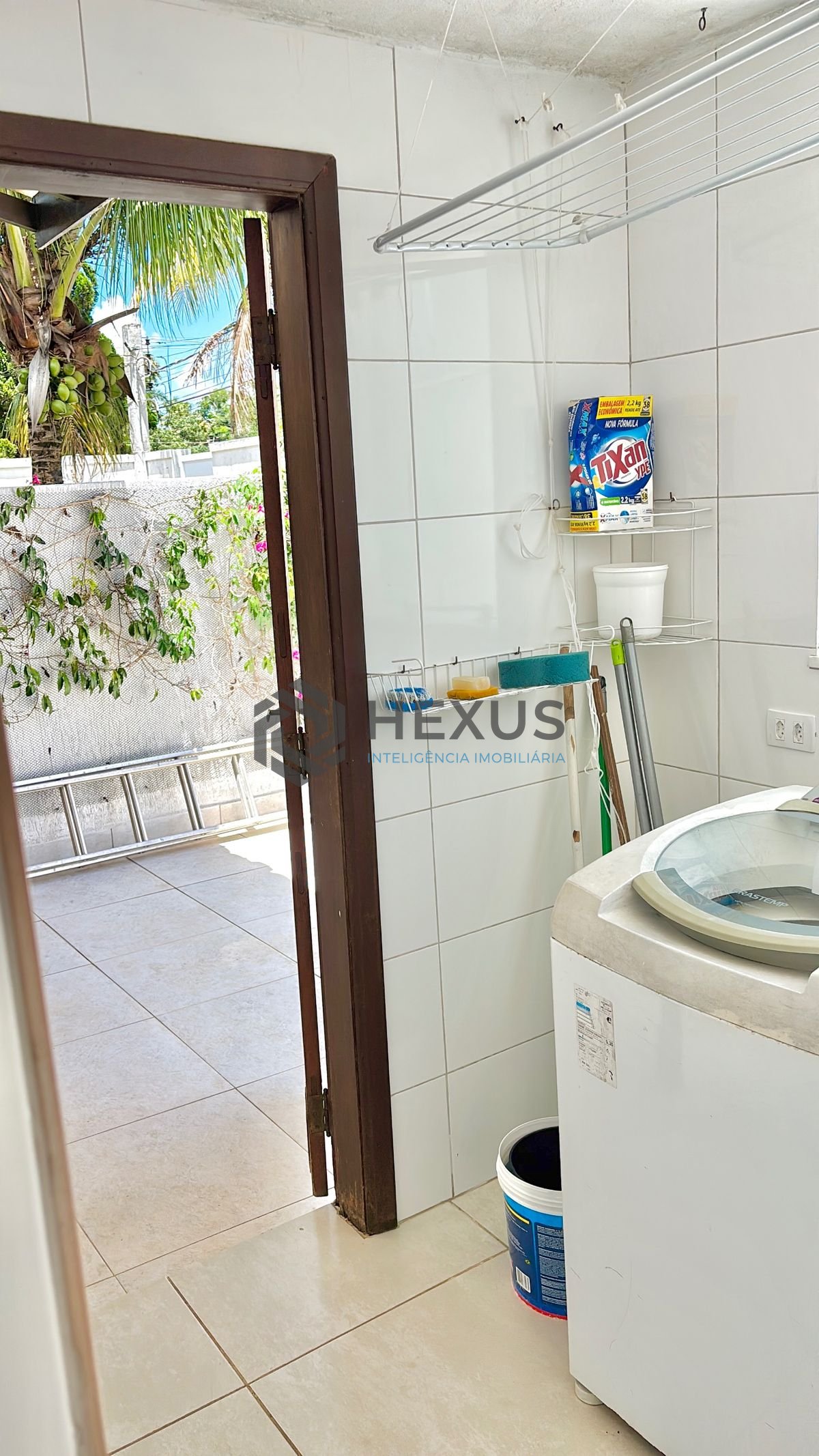 Foto 57 de Casa reformada com piscina e área gourmet no Jardim Acapulco, Guarujá