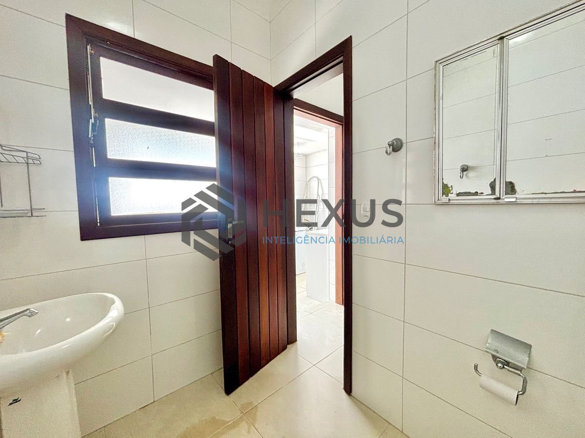 Foto 63 de Casa com piscina e área gourmet no Jardim Acapulco, Guarujá