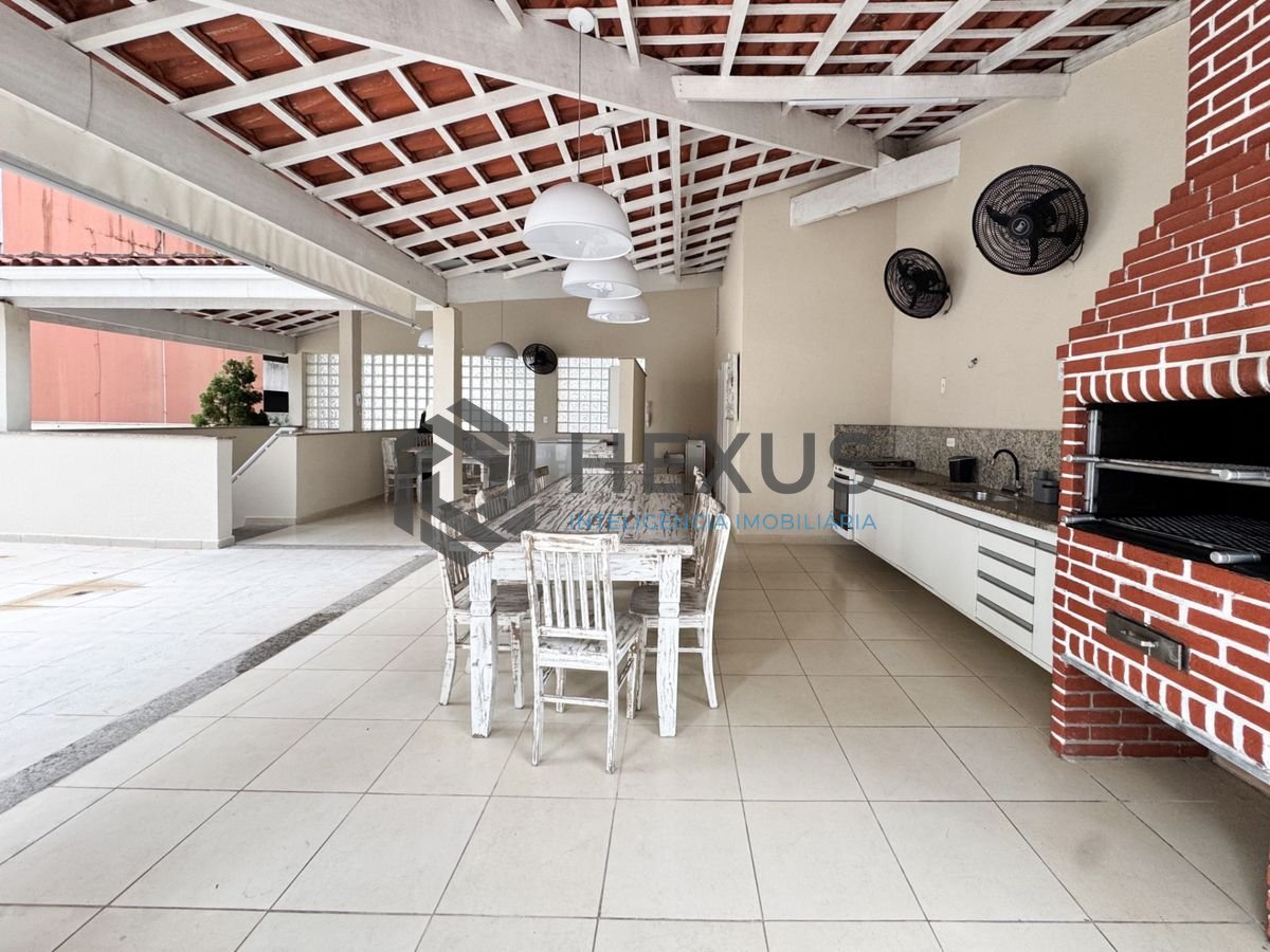 Foto 32 de Apartamento reformado com varanda e lazer a 150m da praia nas Pitangueiras, Guarujá
