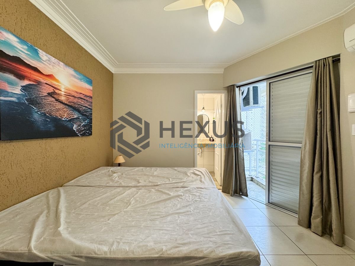 Foto 19 de Apartamento reformado com varanda e lazer a 150m da praia nas Pitangueiras, Guarujá