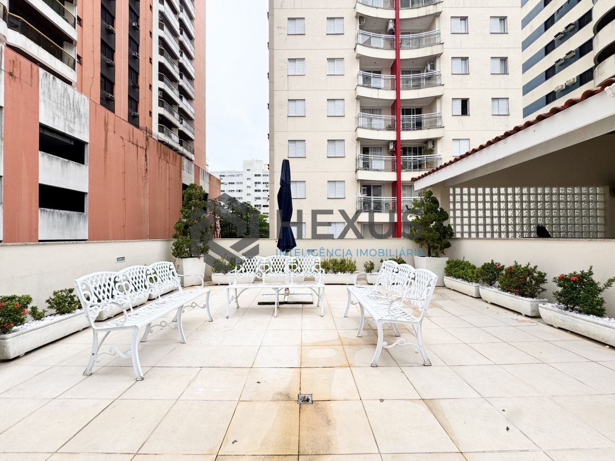 Foto 35 de Apartamento reformado com varanda e lazer a 150m da praia nas Pitangueiras, Guarujá