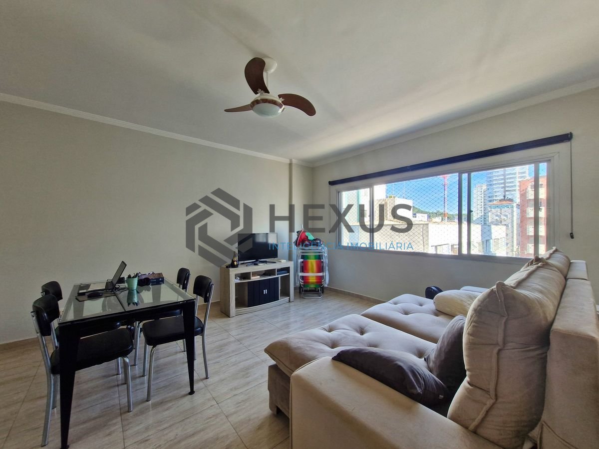 Foto 5 de Apartamento reformado a 200m da praia no Jardim Astúrias, Guarujá