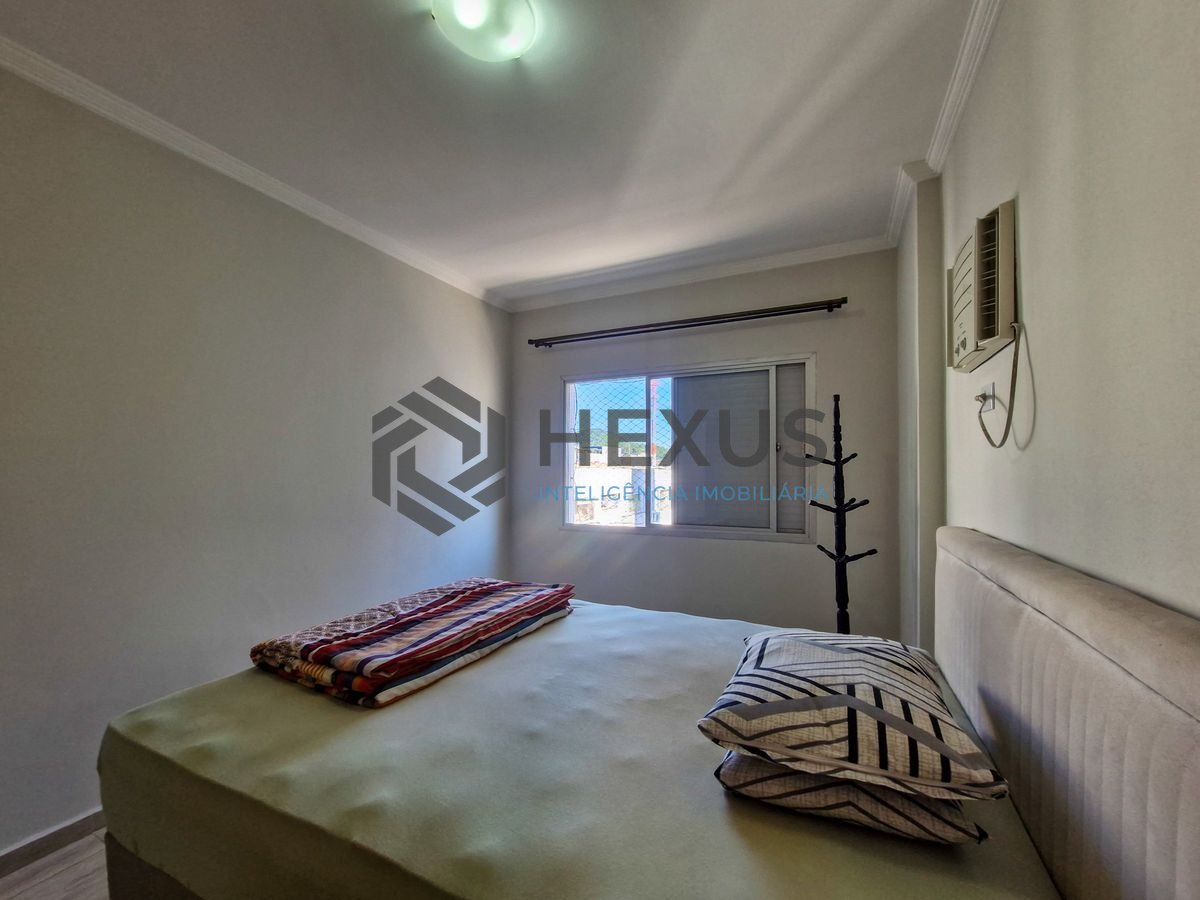 Foto 14 de Apartamento reformado a 200m da praia no Jardim Astúrias, Guarujá