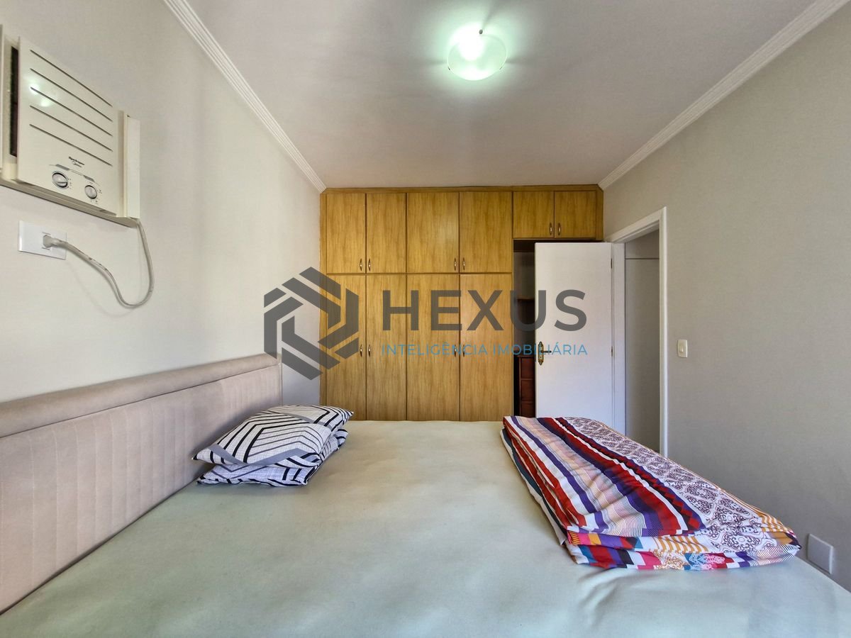 Foto 13 de Apartamento reformado a 200m da praia no Jardim Astúrias, Guarujá