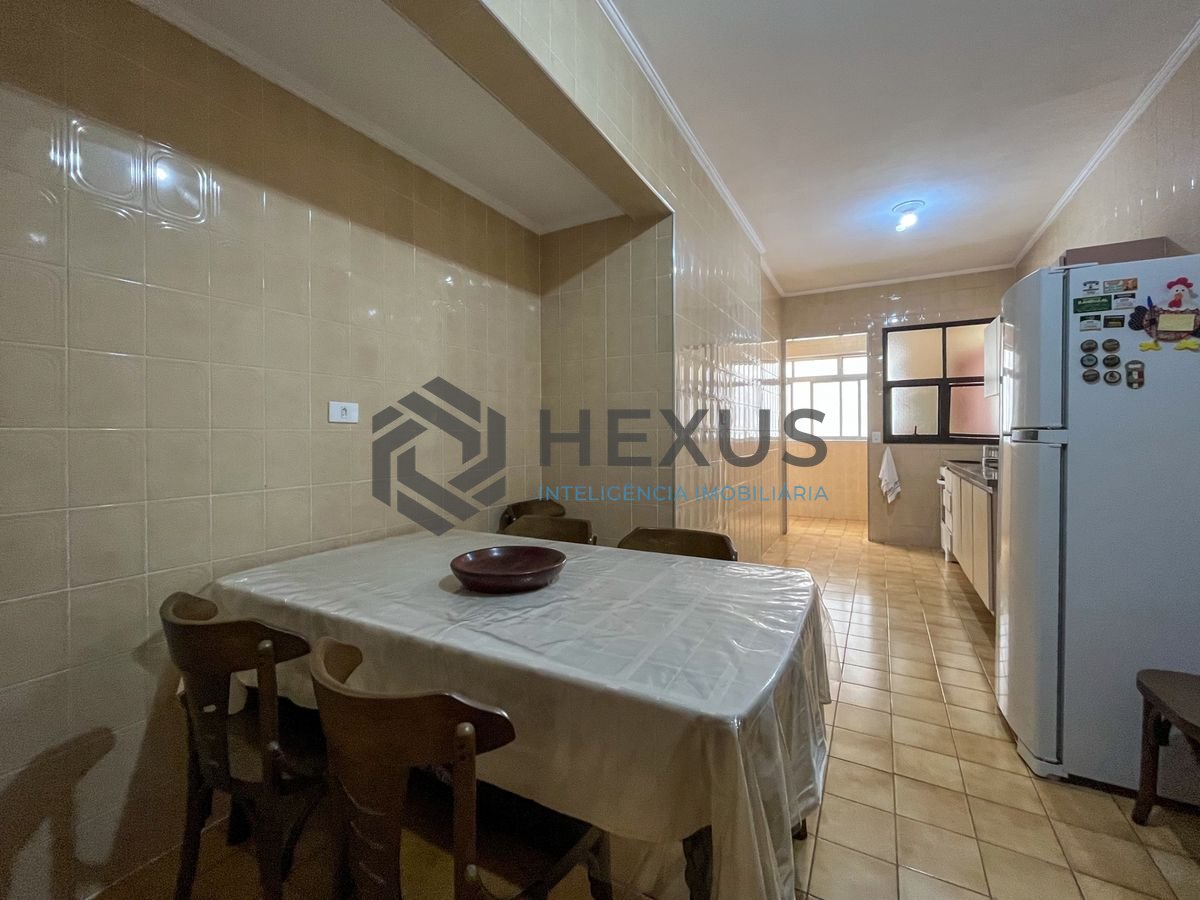 Foto 23 de Apartamento com varanda a 1 quadra da praia nas Pitangueiras, Guarujá