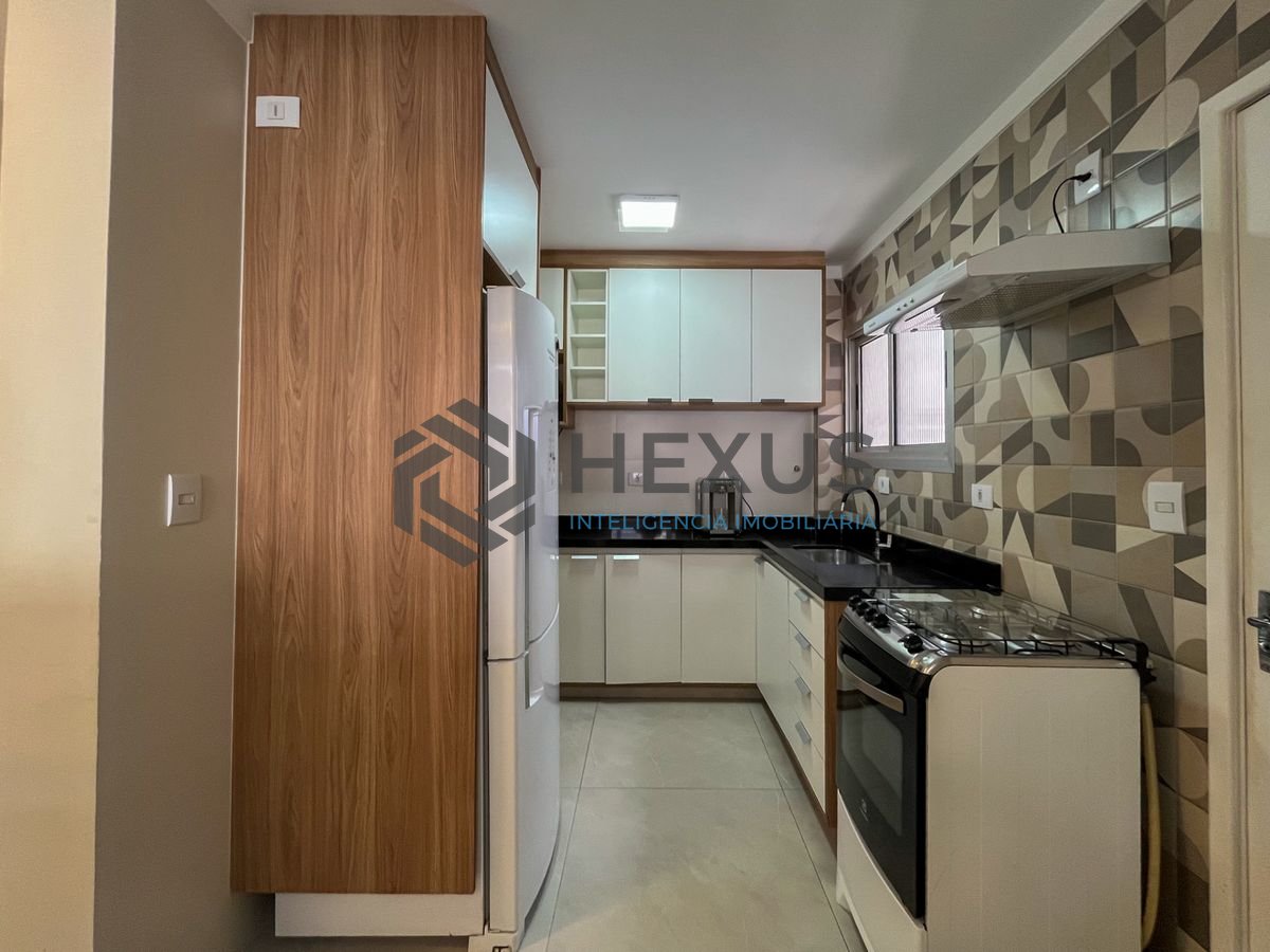 Foto 25 de Apartamento com varanda e lazer nas Pitangueiras, Guarujá