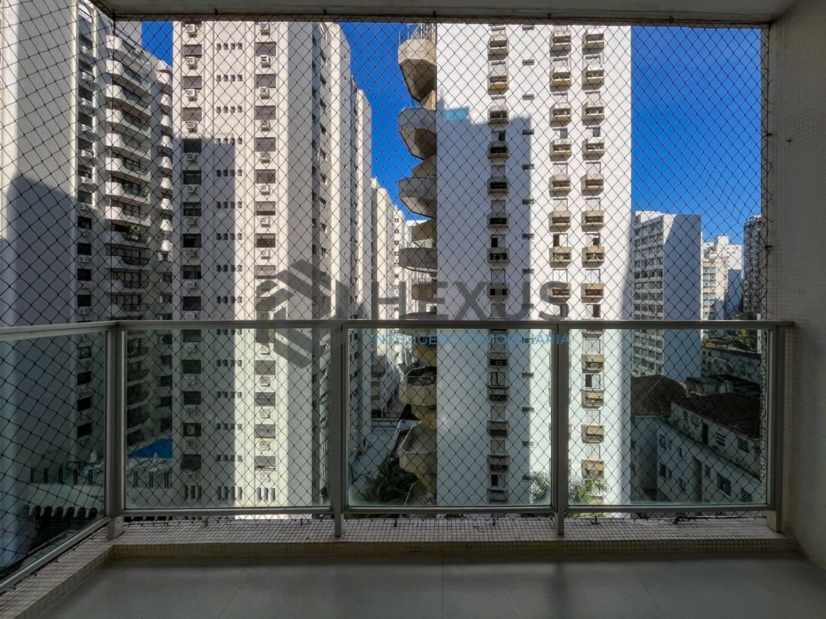 Foto 8 de Apartamento com varanda e lazer nas Pitangueiras, Guarujá