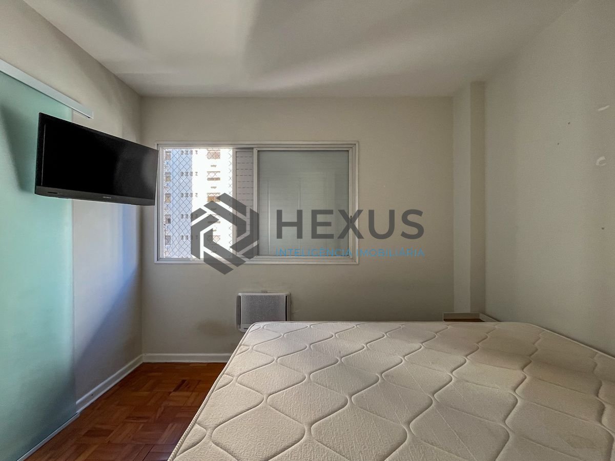 Foto 11 de Apartamento com varanda e lazer nas Pitangueiras, Guarujá