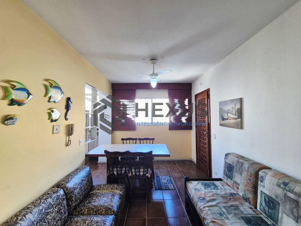 Foto 2 de Apartamento com varanda e lazer a 2 quadras da praia nas Pitangueiras, Guarujá