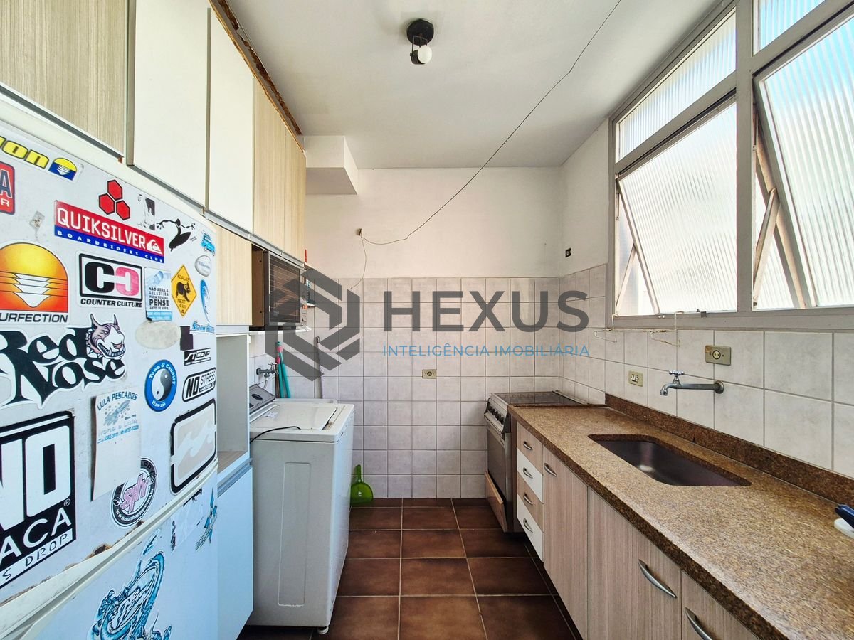 Foto 20 de Apartamento com varanda e lazer a 2 quadras da praia nas Pitangueiras, Guarujá