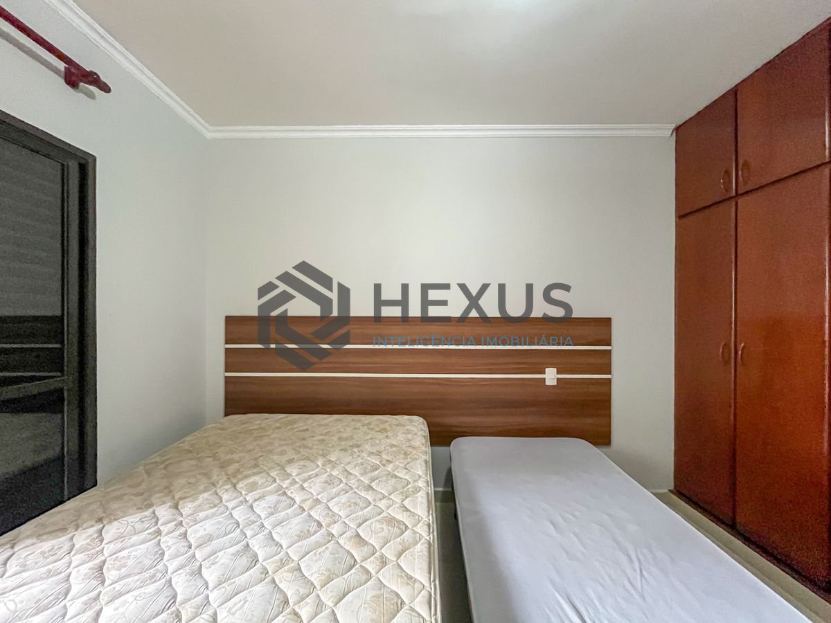 Foto 19 de Apartamento com varanda e lazer nas Pitangueiras, Guarujá