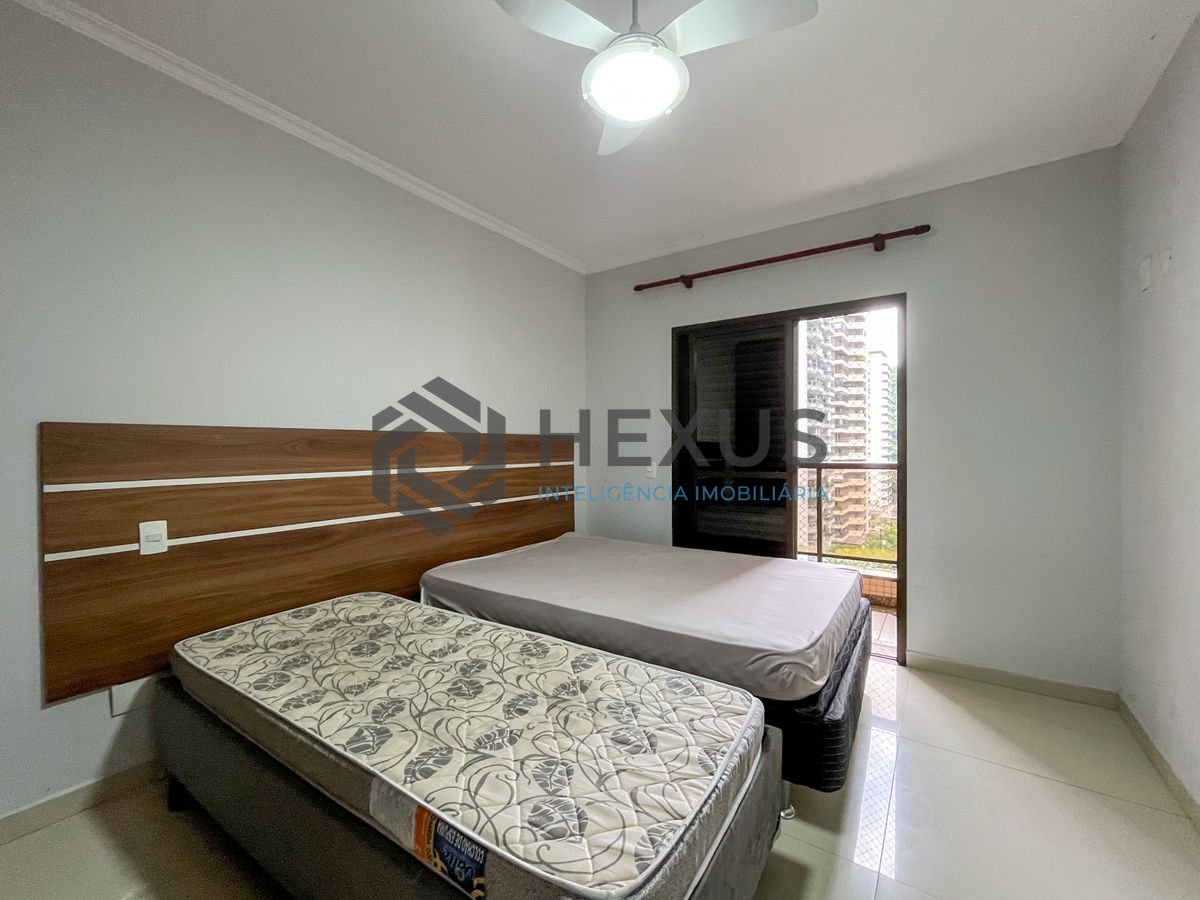 Foto 12 de Apartamento com varanda e lazer nas Pitangueiras, Guarujá