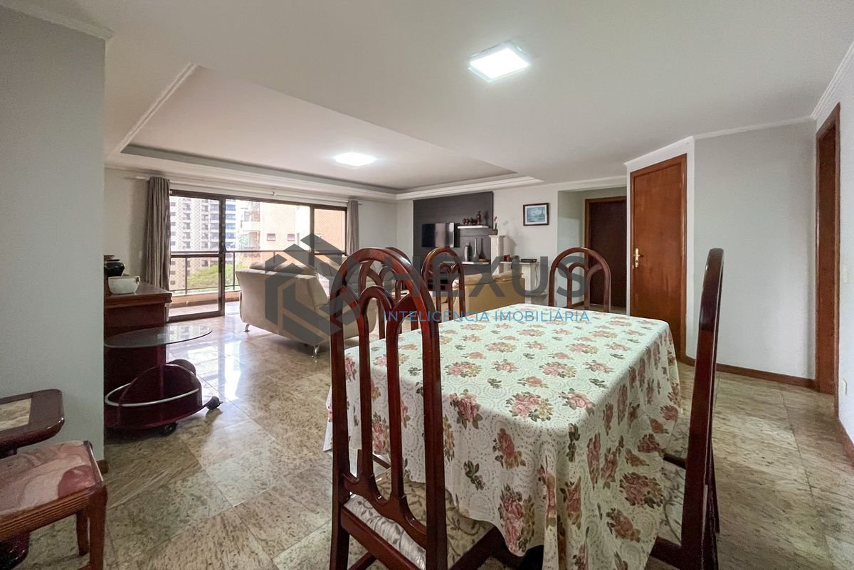 Foto 5 de Apartamento com varanda e lazer nas Pitangueiras, Guarujá