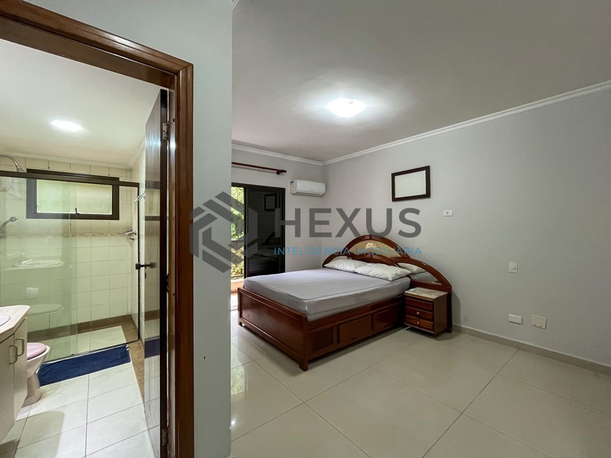 Foto 24 de Apartamento com varanda e lazer nas Pitangueiras, Guarujá