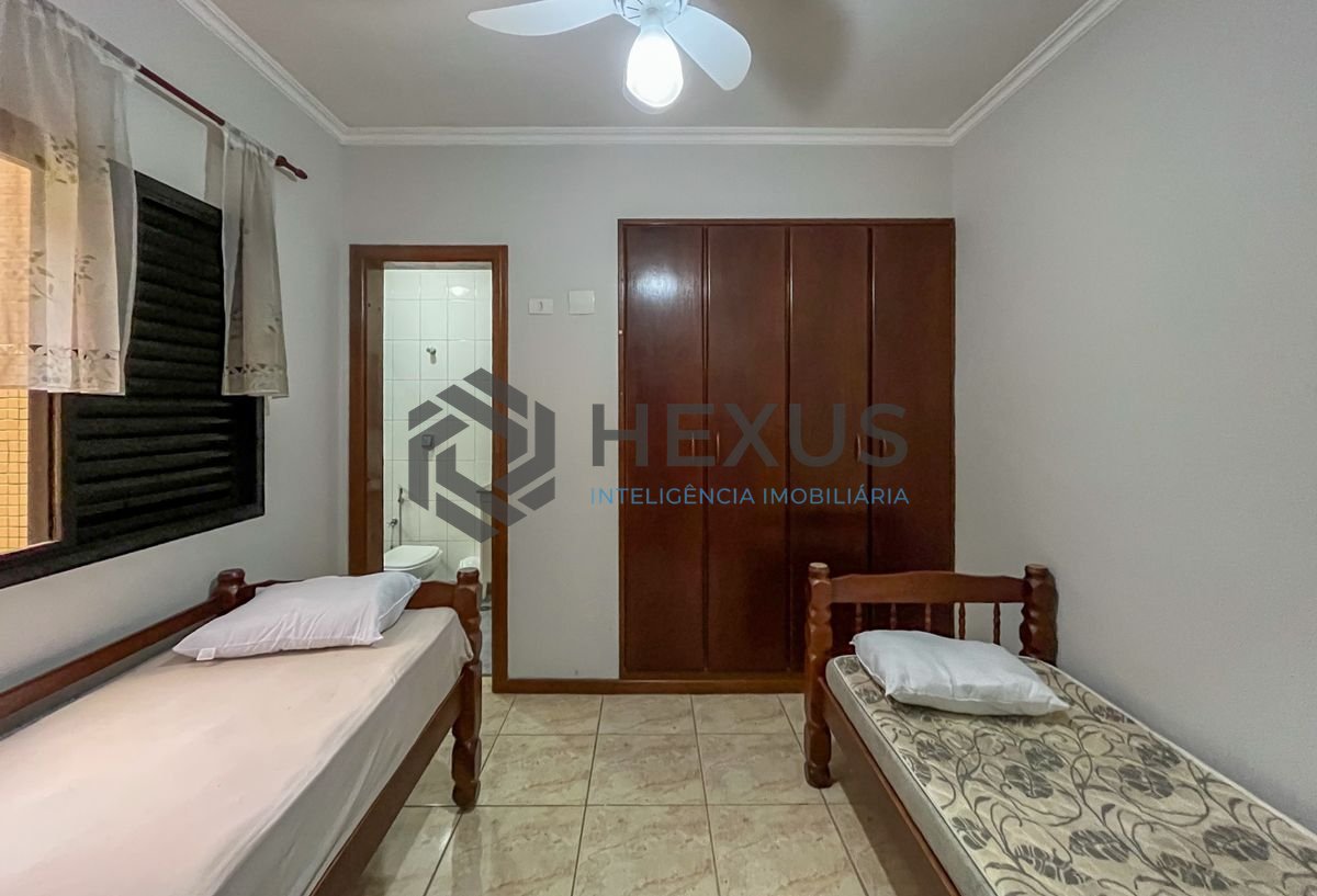 Foto 38 de Apartamento com varanda e lazer nas Pitangueiras, Guarujá