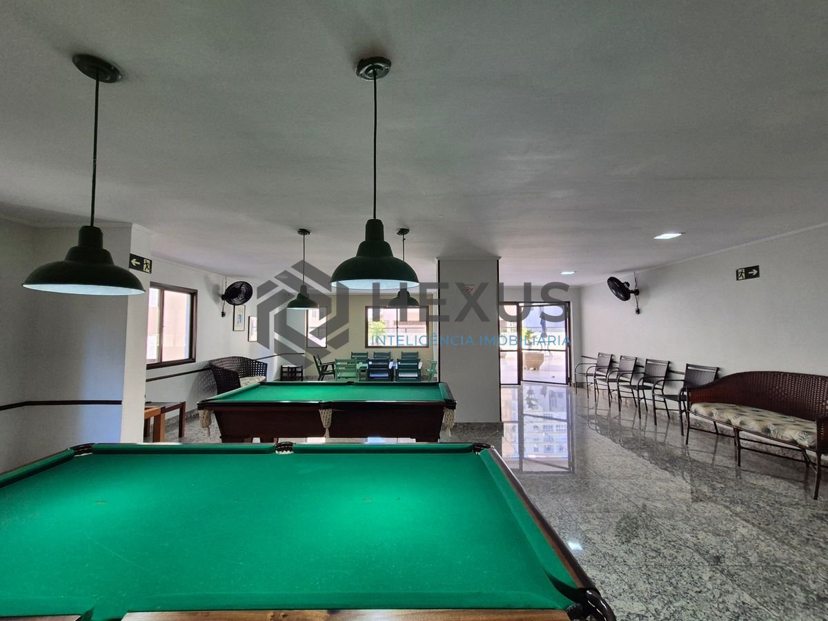 Foto 29 de Apartamento com varanda e lazer a 200m da praia nas Pitangueiras, Guarujá