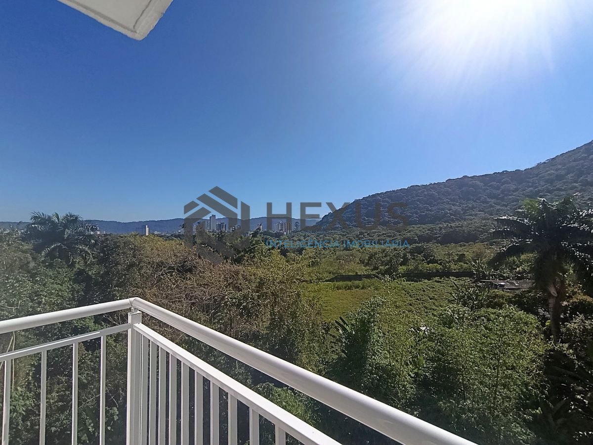 Foto 7 de Apartamento com varanda e lazer a 400m da praia na região do Tortugas na Enseada, Guarujá
