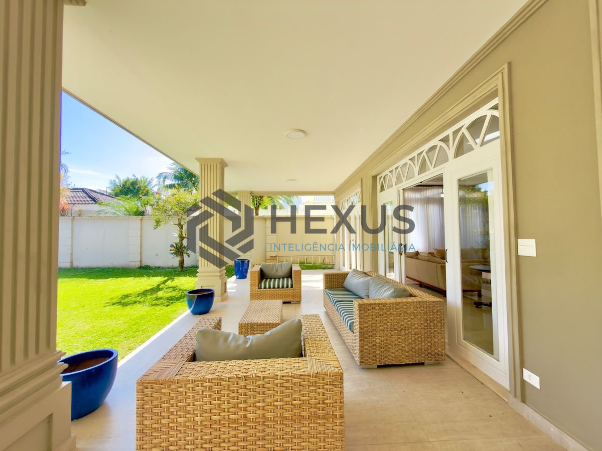 Foto 6 de Casa de alto padrão com piscina e área gourmet no Jardim Acapulco, Guarujá