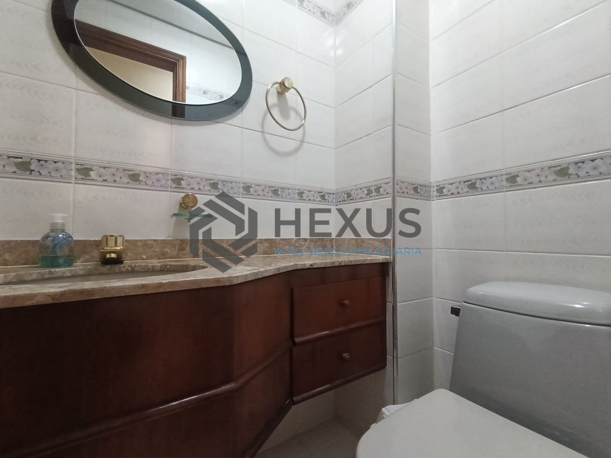 Foto 20 de Apartamento com varanda e lazer a 250m da praia na região da Brunella na Enseada, Guarujá