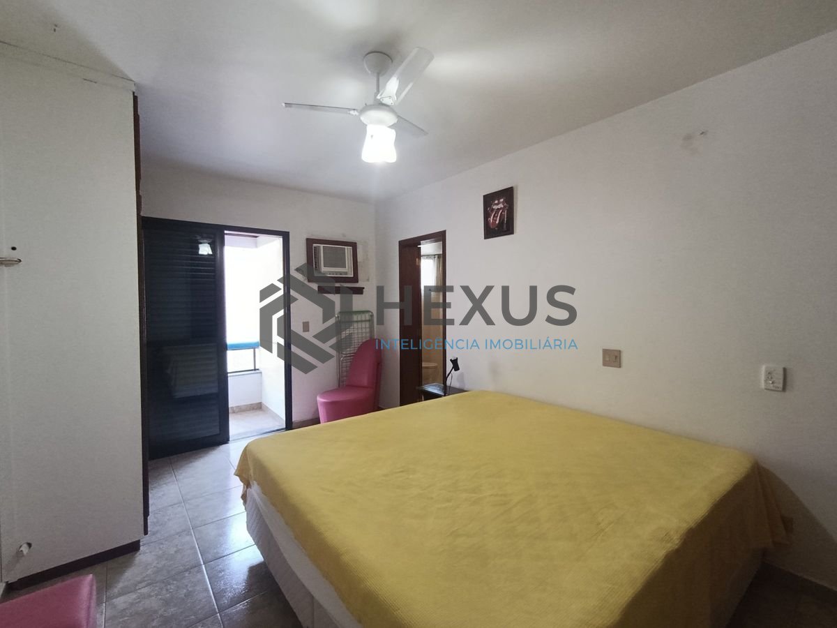 Foto 12 de Apartamento com varanda e lazer a 250m da praia na região da Brunella na Enseada, Guarujá
