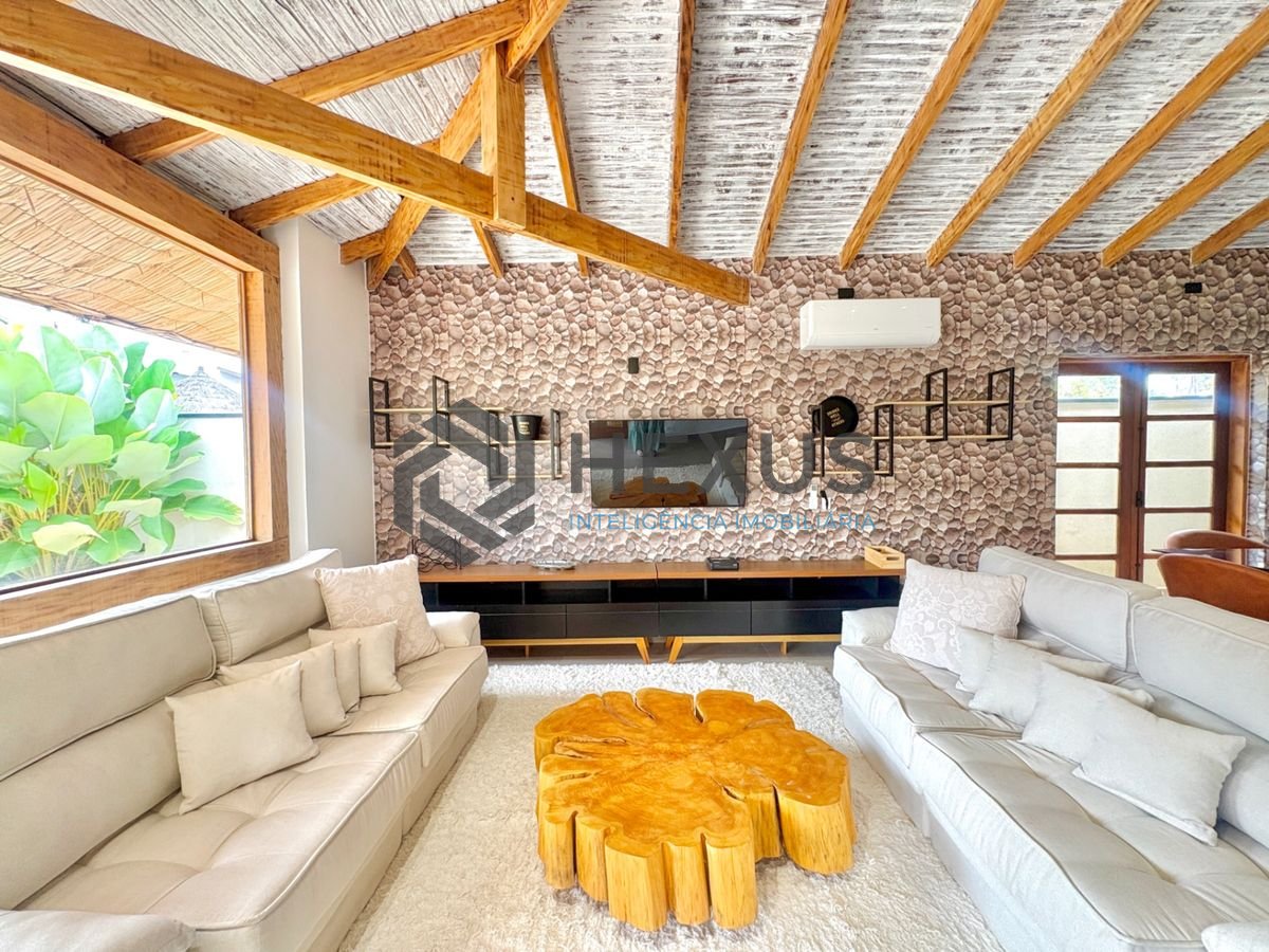 Foto 6 de Casa reformada com piscina e área gourmet no Jardim Acapulco, Guarujá