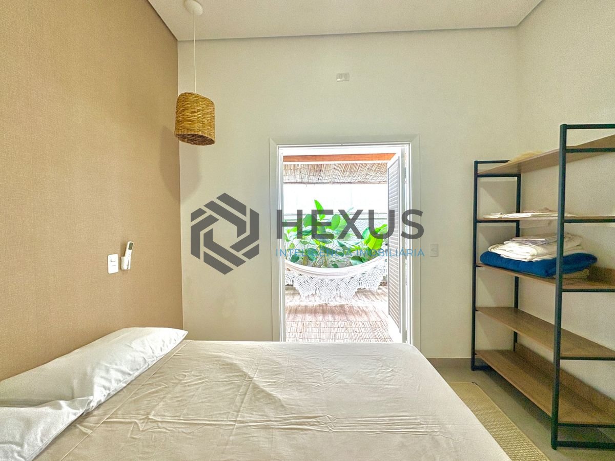 Foto 16 de Casa reformada com piscina e área gourmet no Jardim Acapulco, Guarujá