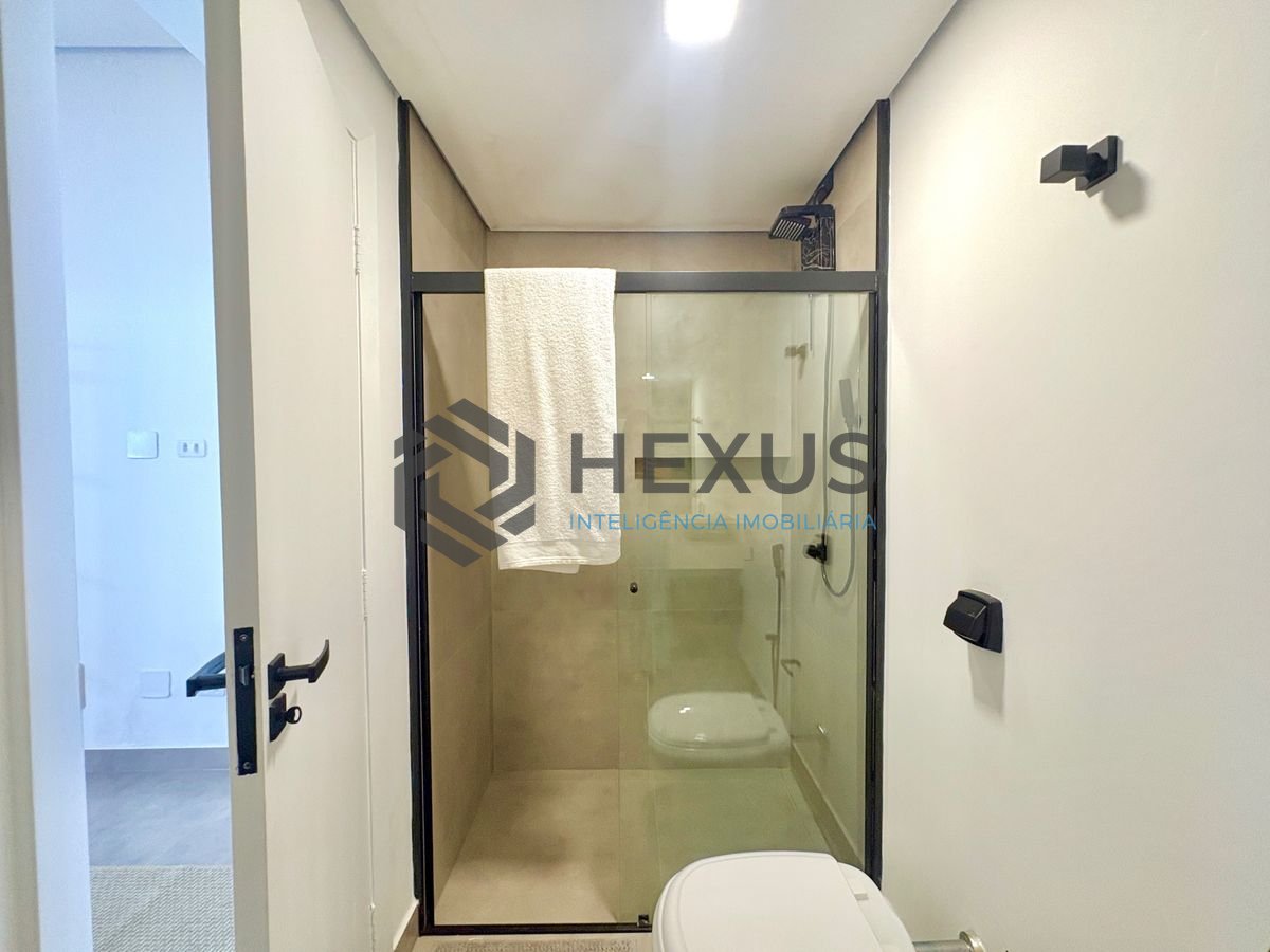 Foto 19 de Casa reformada com piscina e área gourmet no Jardim Acapulco, Guarujá