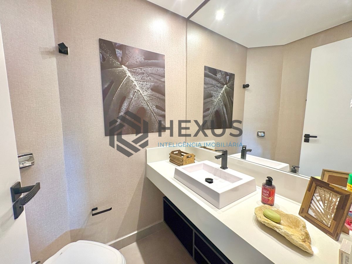 Foto 24 de Casa reformada com piscina e área gourmet no Jardim Acapulco, Guarujá