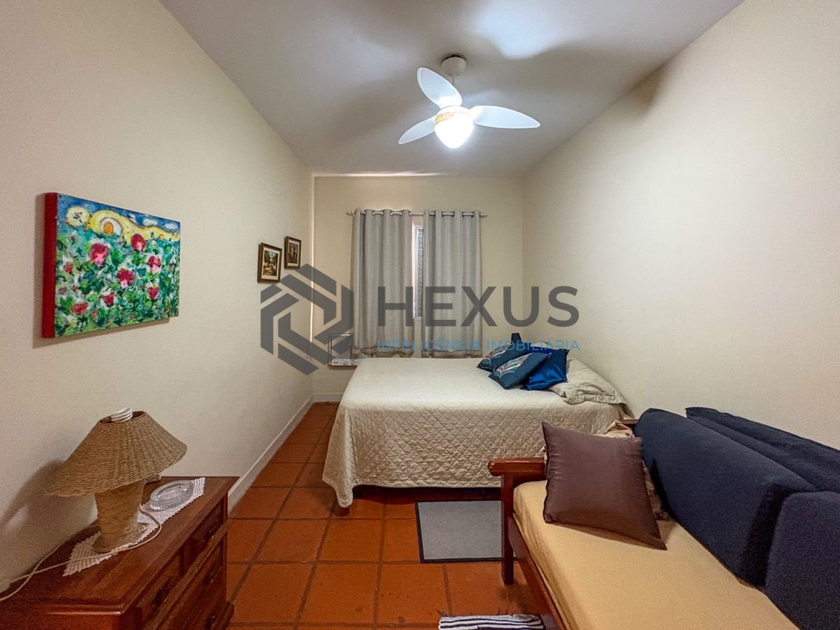 Foto 7 de Apartamento com varanda e lazer a 700m da praia na Enseada, Guarujá
